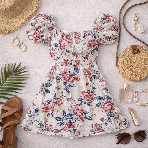 Lucky Brand Dresses & Skirts - Lucky Brand Floral Cutout Puff Sleeve Dress | Size L